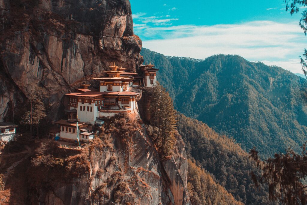 Bhutan: Paraglide Over The Lush Valleys And Monasteries Of Bhutan. 5 Exploring the Cultural Heritage of Bhutan
Discovering Bhutan's Monastic Tradition