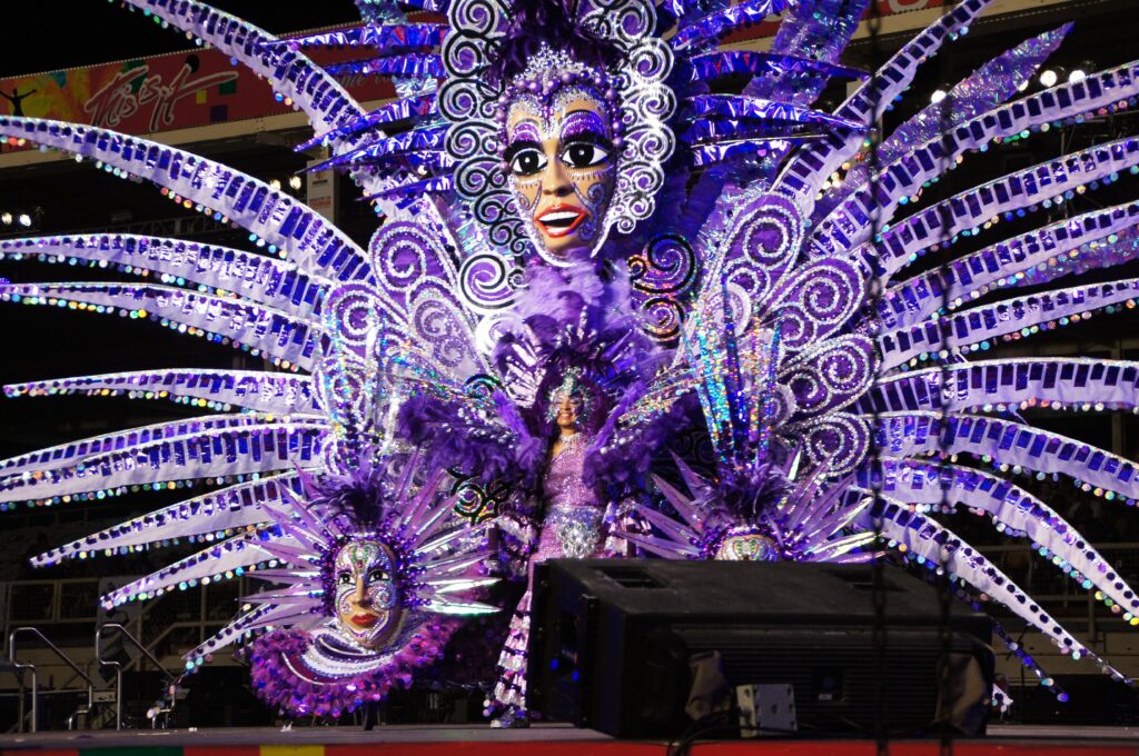 New Orleans, USA: Celebrate Mardi Gras With Lively Parades And Music In The French Quarter. 3 mardigras 5